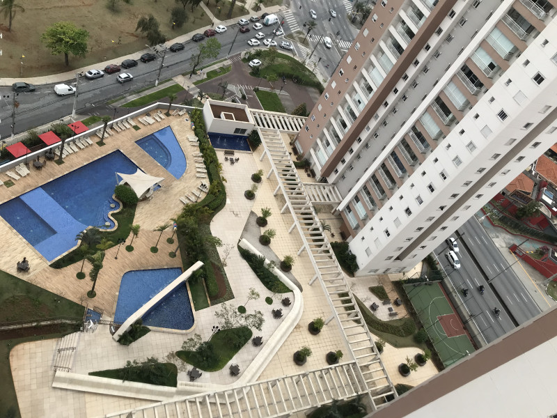 Imagem 4 da galeria do anúncio: Alugo Quartos Mobiliados /Pisinas/Sauna/Spa