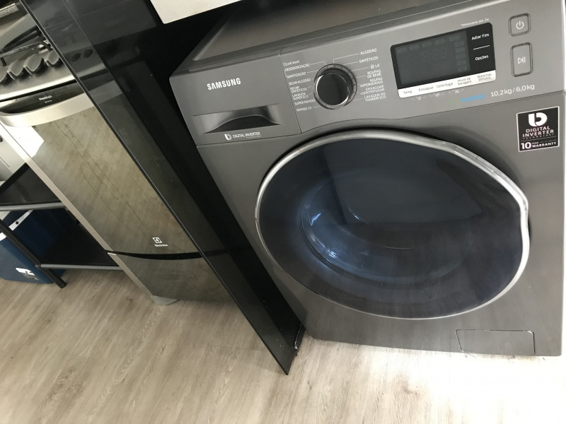 Imagem 11 da galeria do anúncio: Alugo Quartos Mobiliados /Pisinas/Sauna/Spa