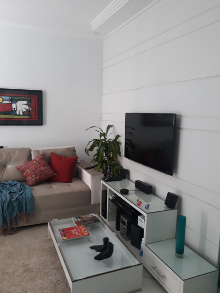 Imagem 9 da galeria do anúncio: Divido Apto Patríarca/ Vila Ré