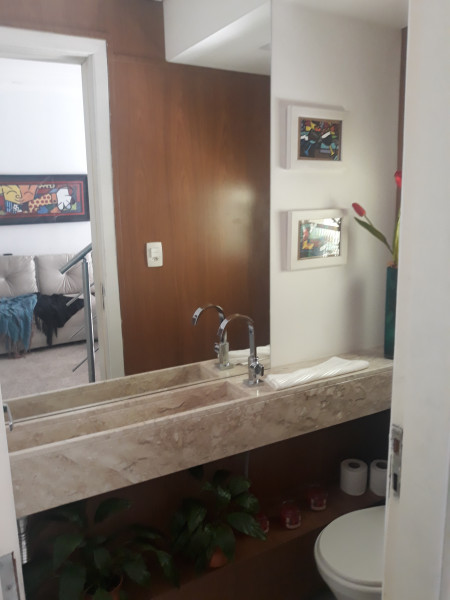 Imagem 19 da galeria do anúncio: Divido Apto Patríarca/ Vila Ré