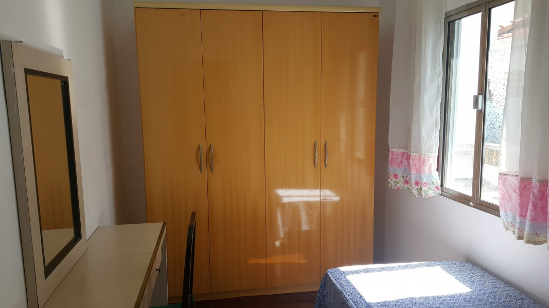 Imagem 18 da galeria do anúncio: Alugo ótimos quarto p/ moças, piscina, Lavanderia,mobiliado,