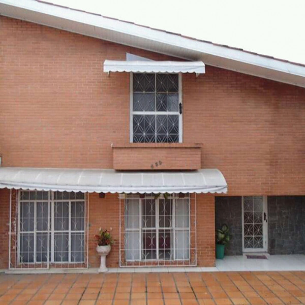 Imagem 2 da galeria do anúncio: Pensionato Feminino Très Jolie - QUITINETES E QUARTOS