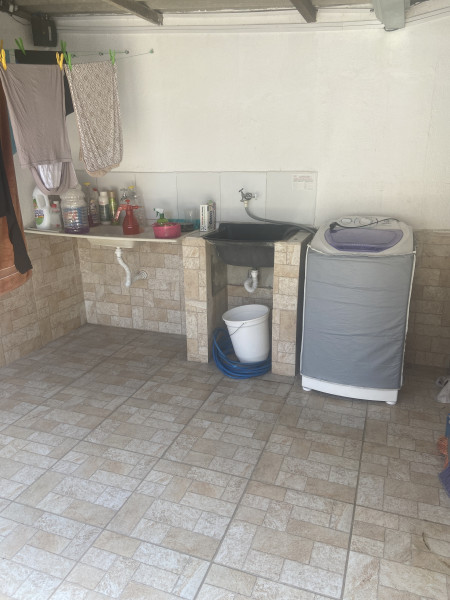 Imagem 10 da galeria do anúncio: Alugo Suite e Quarto Simples no P. Industrial em SJ Campos