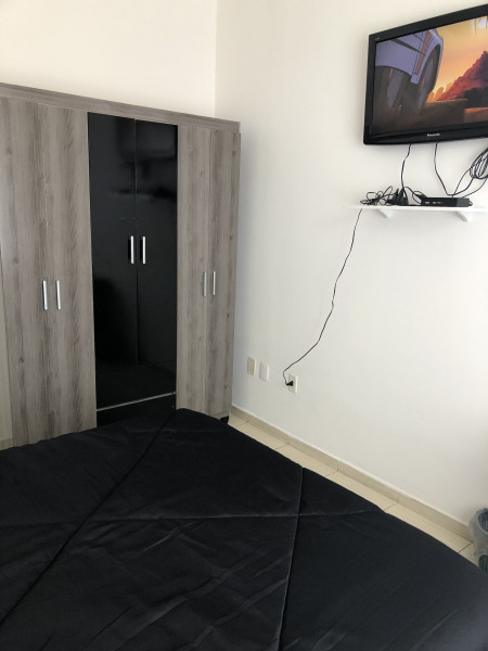 Imagem 13 da galeria do anúncio: Linda Casa em Moema- SOMENTE MASCULINO