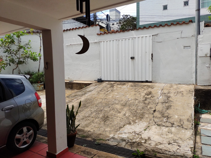 Imagem 5 da galeria do anúncio: Quarto amplo em casa bem localizada