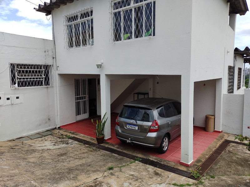 Imagem 7 da galeria do anúncio: Quarto amplo em casa bem localizada