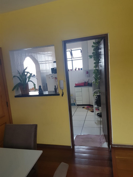 Imagem 7 da galeria do anúncio: Alugo quarto mobiliado! Excelente localização.