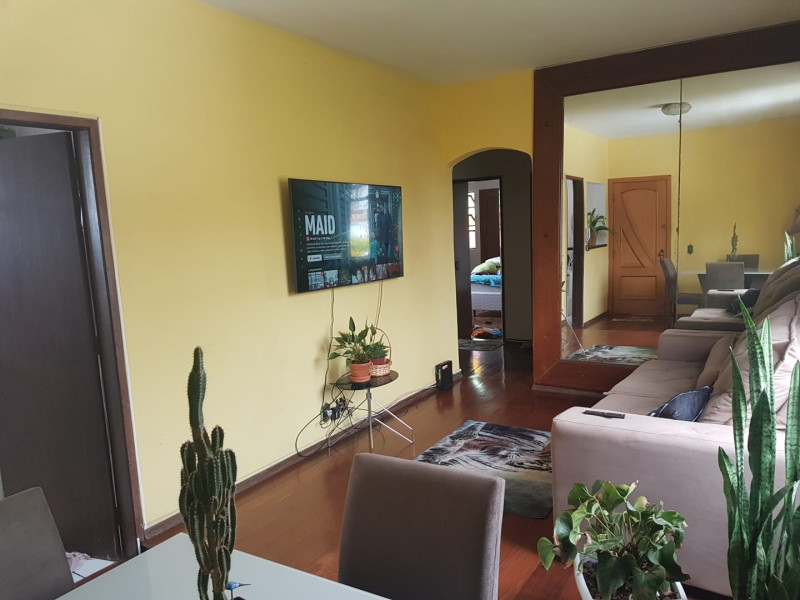 Imagem 6 da galeria do anúncio: Alugo quarto mobiliado! Excelente localização.