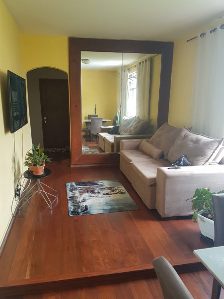 Imagem 3 da galeria do anúncio: Alugo quarto mobiliado! Excelente localização.