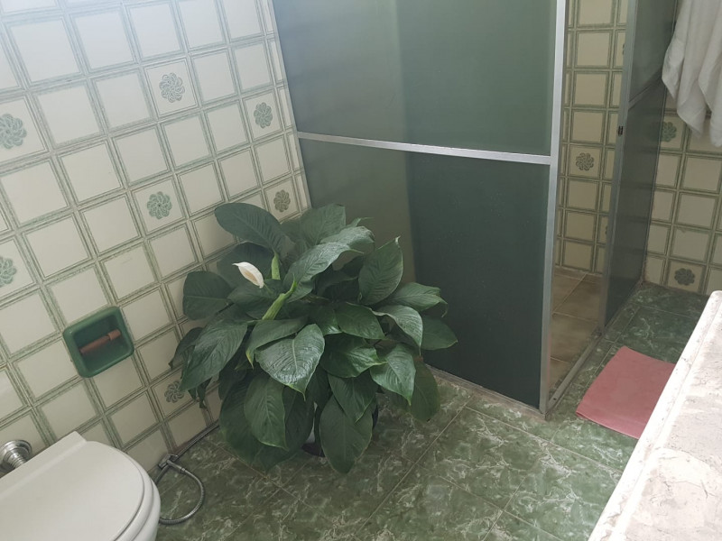 Imagem 10 da galeria do anúncio: Alugo quarto mobiliado! Excelente localização.