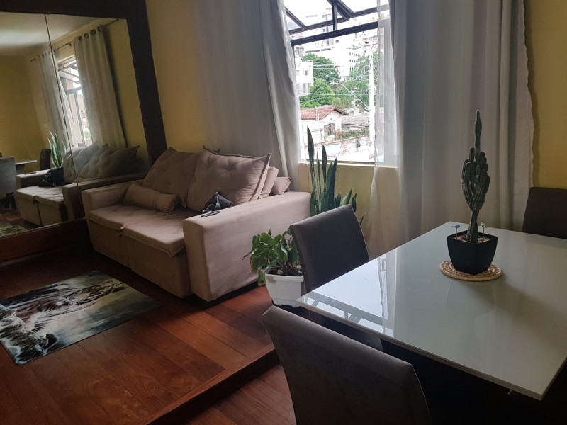 Imagem 8 da galeria do anúncio: Alugo quarto mobiliado! Excelente localização.