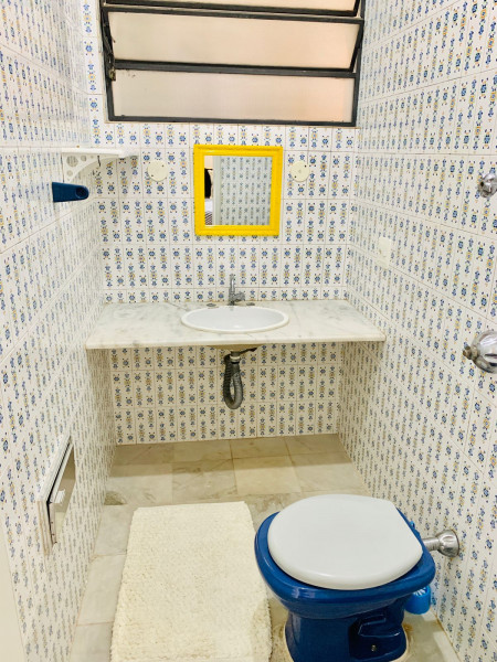 Imagem 2 da galeria do anúncio: Suíte - Quarto enorme - Ótima localização - Vista incrível