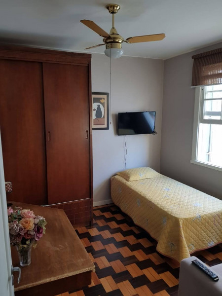 Imagem 8 da galeria do anúncio: Quartos para alugar perto HCPA