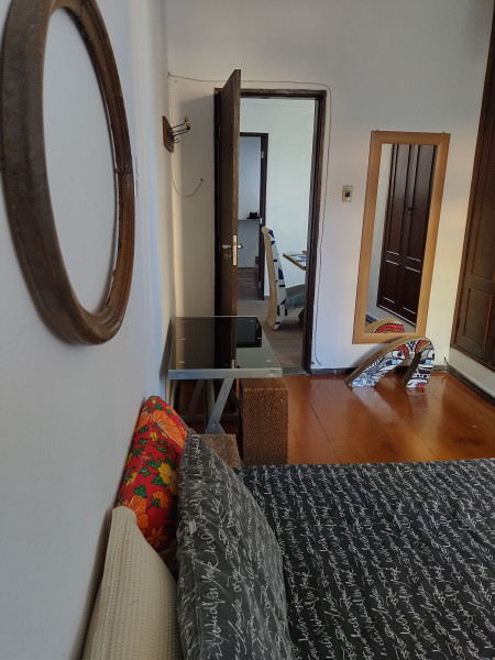 Imagem 2 da galeria do anúncio: Quarto amplo em casa bem localizada