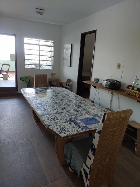 Imagem 8 da galeria do anúncio: Quarto amplo em casa bem localizada