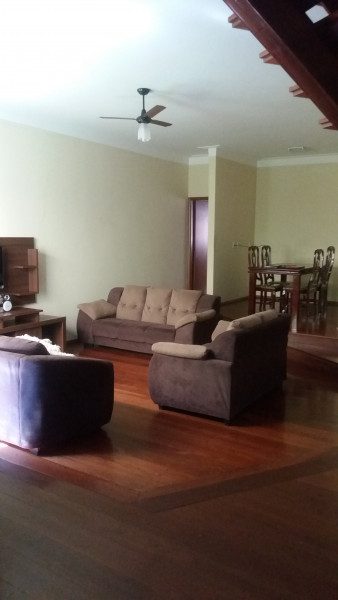 Imagem 12 da galeria do anúncio: Moradia Feminina!