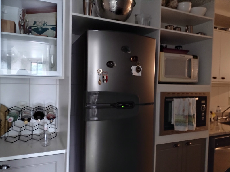 Imagem 15 da galeria do anúncio: Quarto decorado, novíssimo, com tv, ar, móvei, banheiro exc.