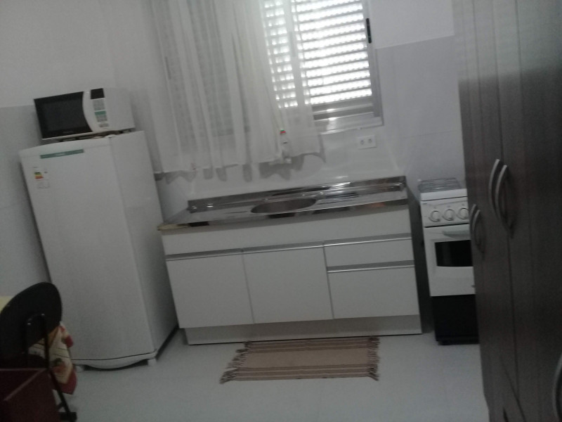 Imagem 6 da galeria do anúncio: alugo Kitnet moniliada para moças ou senhoraa