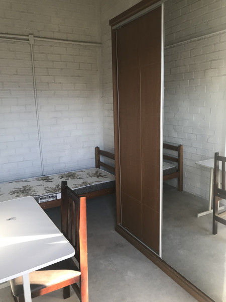 Imagem 8 da galeria do anúncio: ALUGUEL QUARTOS INDIVIDUAIS - 4 Distrito