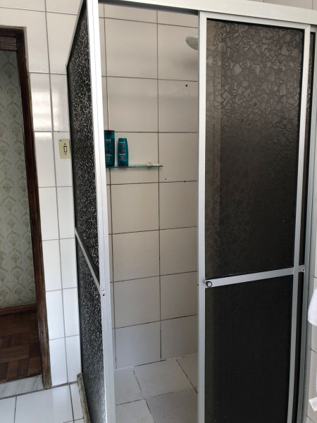 Imagem 5 da galeria do anúncio: Quarto em casa ampla (apenas roommate femininas).