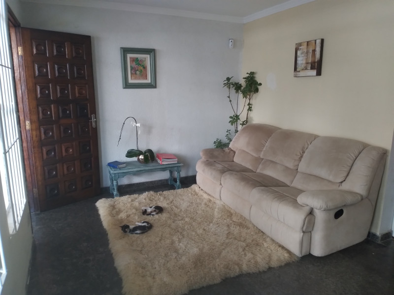 Imagem 5 da galeria do anúncio: Quarto, cozinha, sala, banheiro privativo