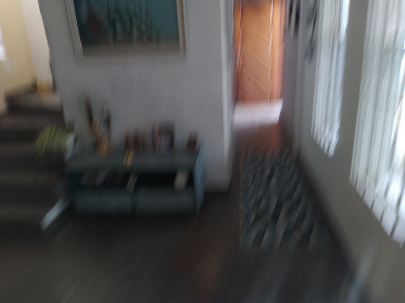 Imagem 9 da galeria do anúncio: Quarto, cozinha, sala, banheiro privativo