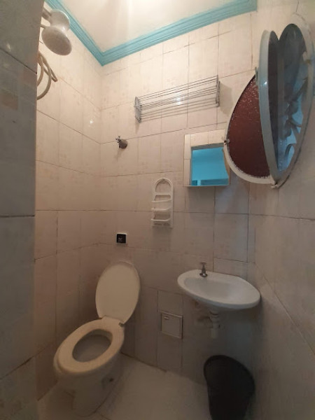 Imagem 3 da galeria do anúncio: Alugo Suítes e Kitnets