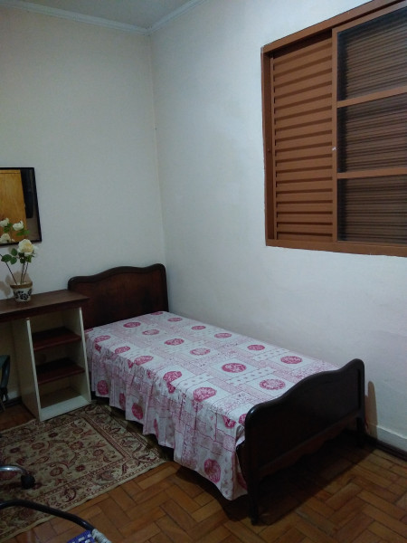 Imagem 2 da galeria do anúncio: Quarto para moças em casa de família