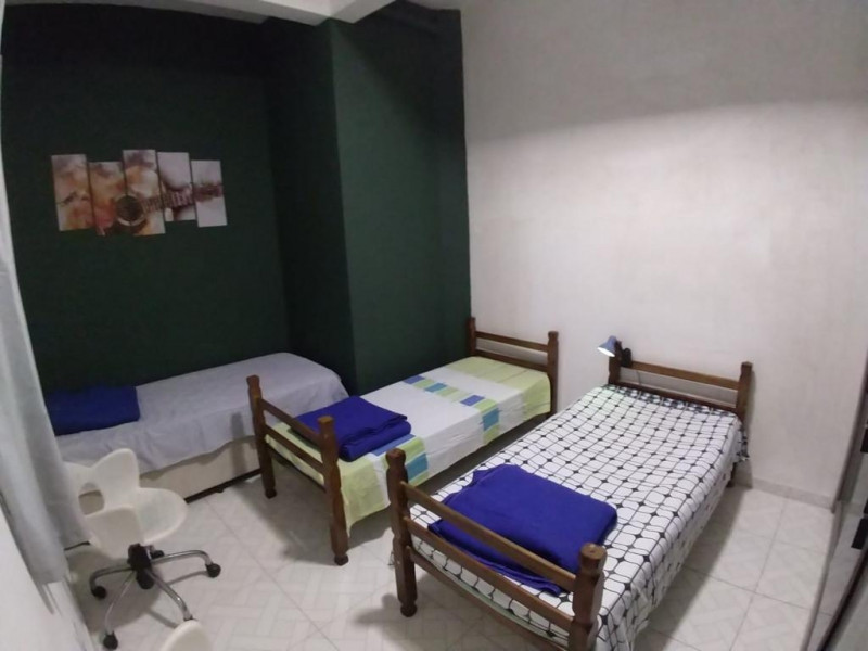 Imagem 4 da galeria do anúncio: Quarto n°01 - Pronto para morar: Quarto compartilhado