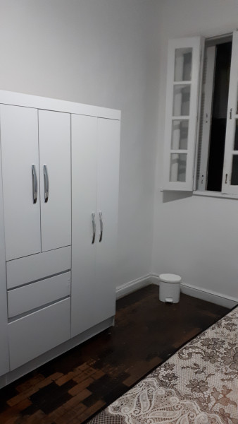 Imagem 7 da galeria do anúncio: Alugo um quarto em minha residência de preferência estudante