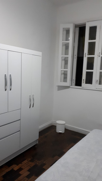 Imagem 17 da galeria do anúncio: Alugo um quarto em minha residência de preferência estudante
