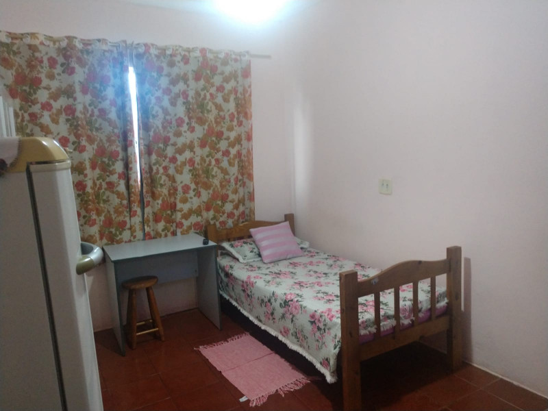 Imagem 1 da galeria do anúncio: Moradia Feminina Campinas - Quarto Duplo para duas Meninas.