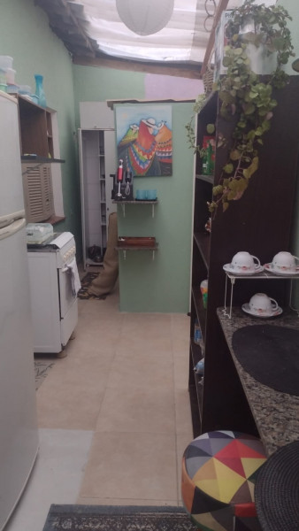 Imagem 3 da galeria do anúncio: QUARTO INDIVIDUAL MOBILIADO PARA MULHERES