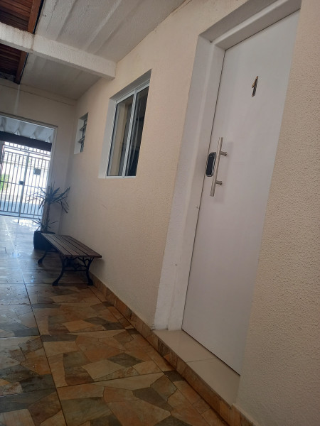 Imagem 2 da galeria do anúncio: Kitnetes individuais  de otimo padrão, a partir de R$2.200