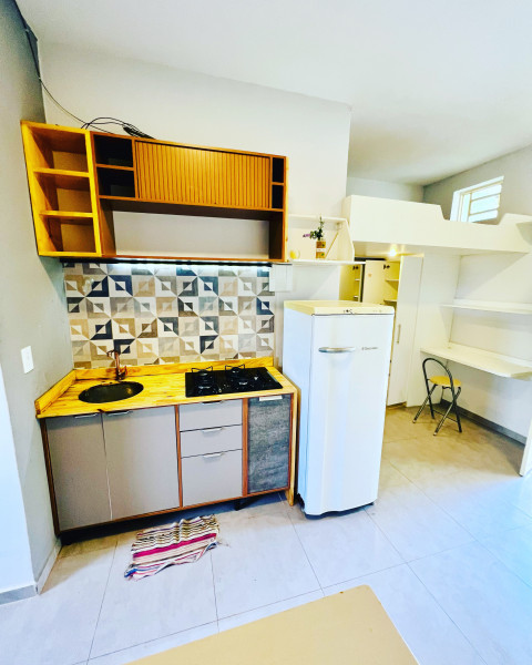 Imagem 12 da galeria do anúncio: esrudio mobiliado na Caputera. É lindo aqui!