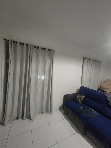 Imagem 2 da galeria do anúncio: Quarto em casa com otima localização