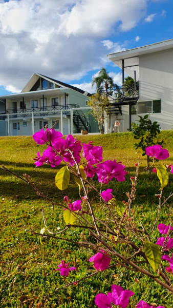 Imagem 10 da galeria do anúncio: Quarto proximo Parque BARIGUI/BRF E POSITIVO