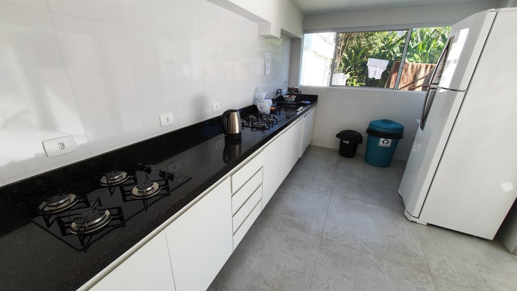 Imagem 6 da galeria do anúncio: Quarto proximo Parque BARIGUI/BRF E POSITIVO