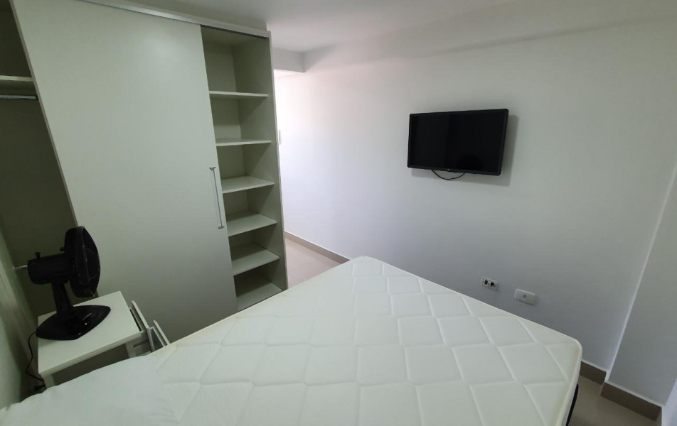 Imagem 11 da galeria do anúncio: Quarto proximo Parque BARIGUI/BRF E POSITIVO