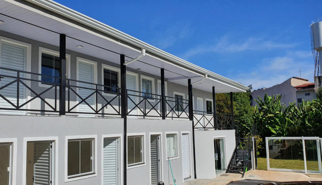 Imagem 2 da galeria do anúncio: Quarto proximo Parque BARIGUI/BRF E POSITIVO