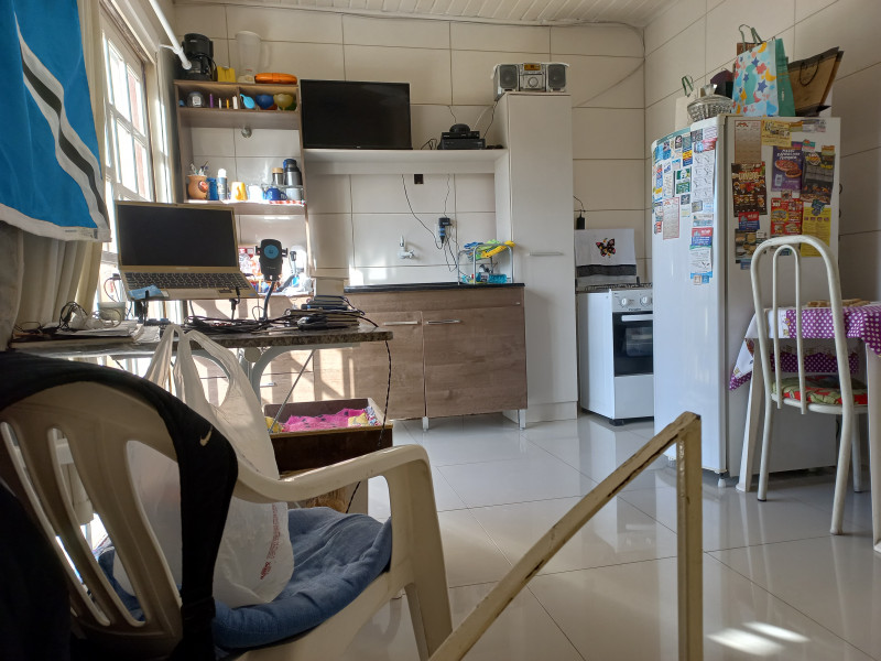 Imagem 9 da galeria do anúncio: Quarto 100m  Shoppings, Hospitais e Comercio da Assis