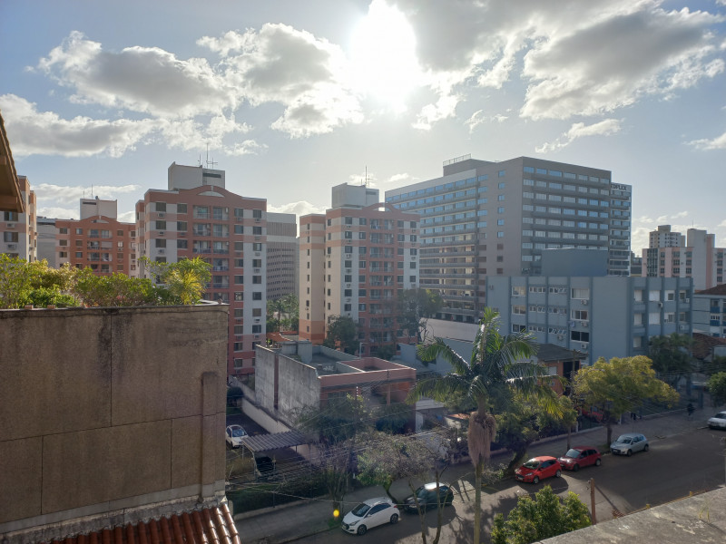 Imagem 11 da galeria do anúncio: Quarto 100m  Shoppings, Hospitais e Comercio da Assis