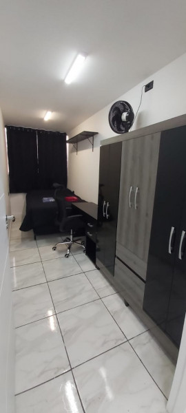 Imagem 1 da galeria do anúncio: Alugo Quarto Individual - Centro - em Área de Segurança Mili