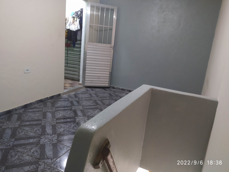 Imagem 9 da galeria do anúncio: Sobrado em vila