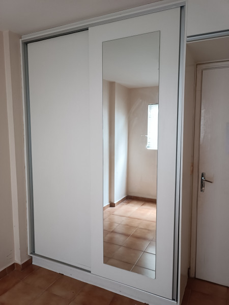 Imagem 1 da galeria do anúncio: Quarto em apto no alto do Bueno