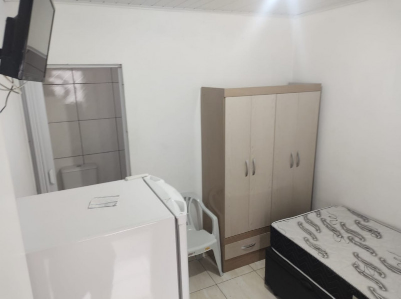 Imagem 1 da galeria do anúncio: Quarto mobiliado jardim do mar - SBC