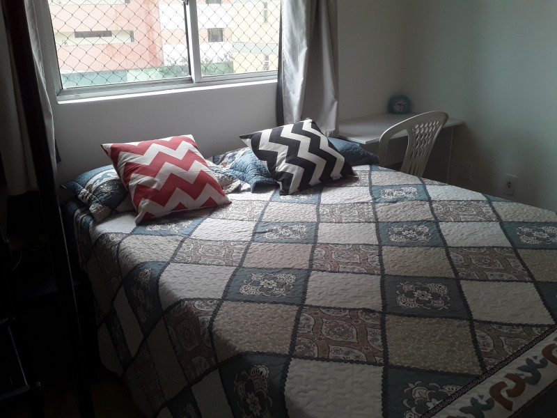 Imagem 1 da galeria do anúncio: Quarto no Papicu, prox. Riomar e HGF