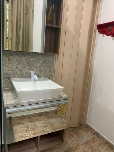 Imagem 8 da galeria do anúncio: Linda suíte com cozinha para rapaz (recém reformada!)