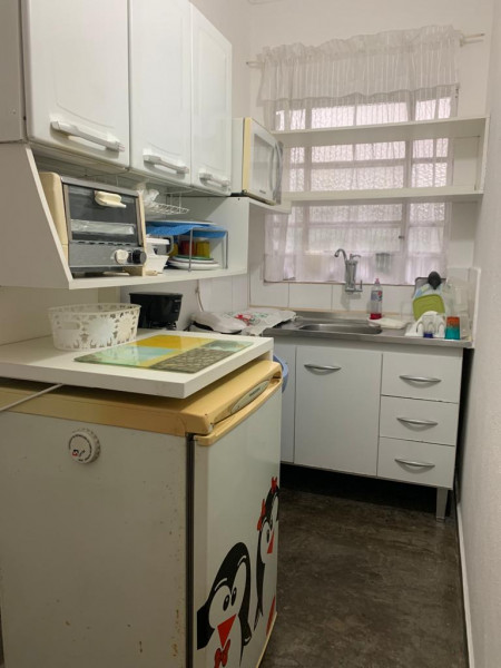 Imagem 11 da galeria do anúncio: Linda suíte com cozinha para rapaz (recém reformada!)