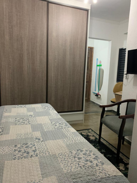 Imagem 7 da galeria do anúncio: Linda suíte com cozinha para rapaz (recém reformada!)